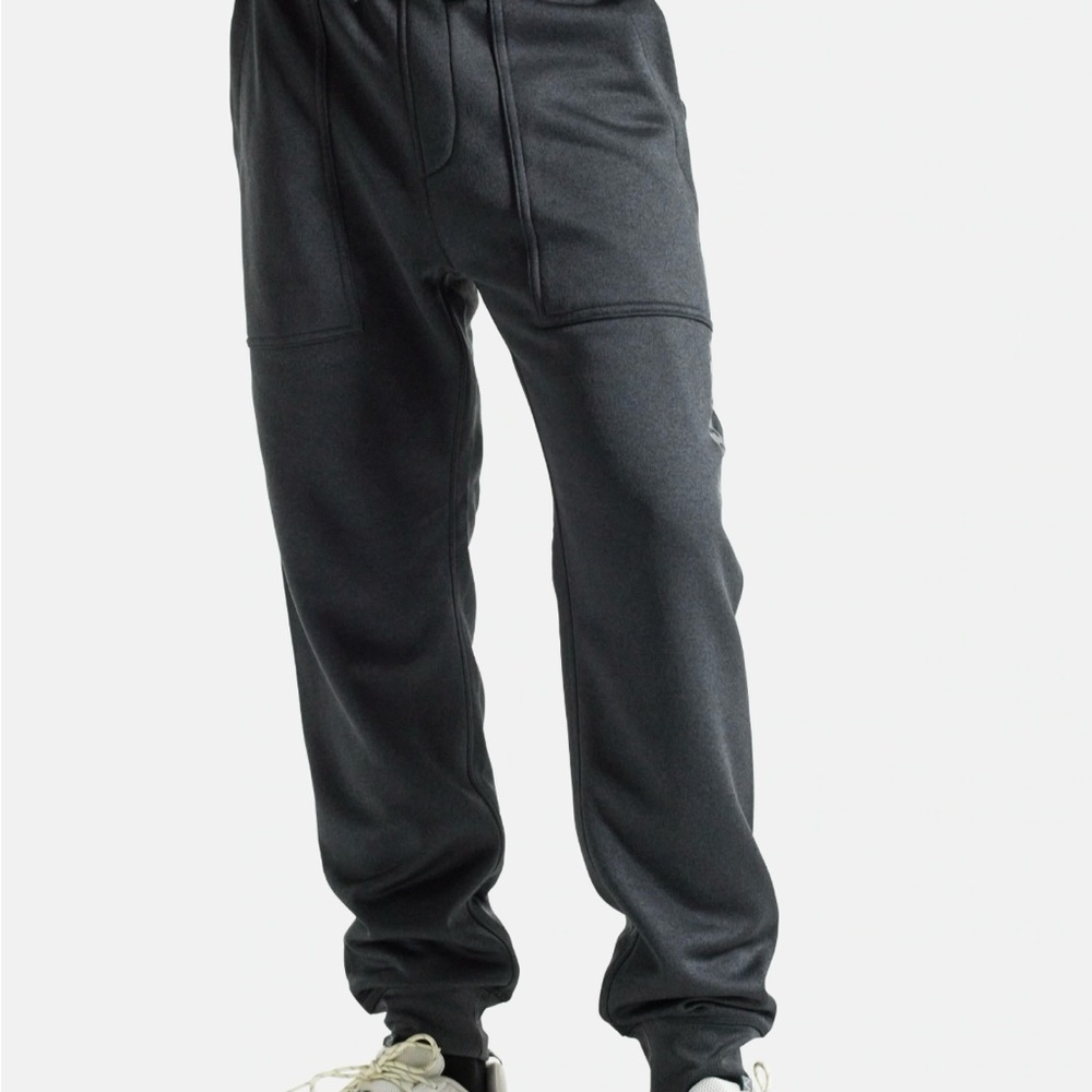 Men’s Burton joggers